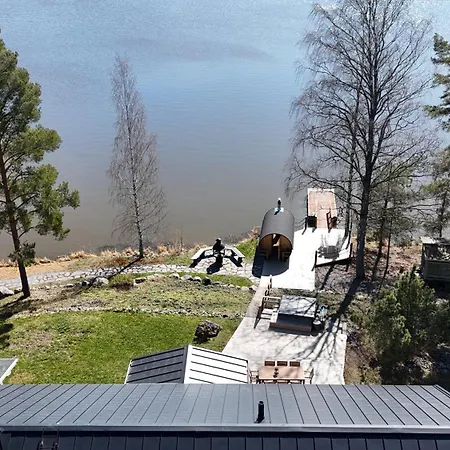 Nurmenhelmi Järven Rannalla Huoneisto